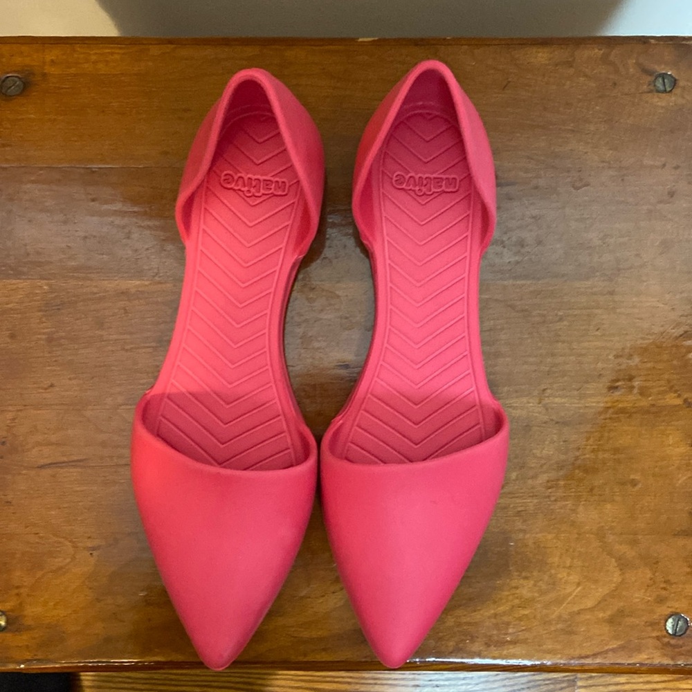 Native shoes hot pink flats